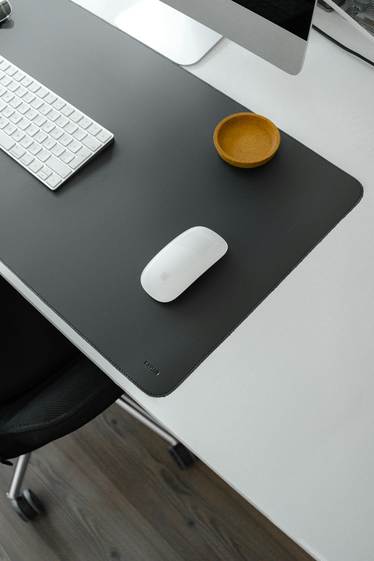 Terra Minimalist Ceramic Desk Planter Set — View 2 | LIGNIA