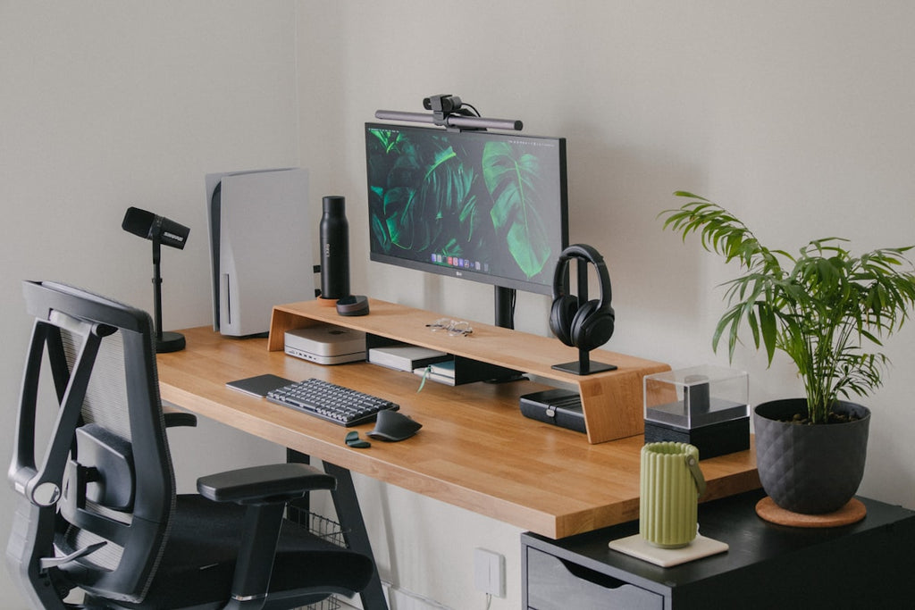 Dusk Architect Swing-Arm LED Desk Lamp — View 3 | LIGNIA