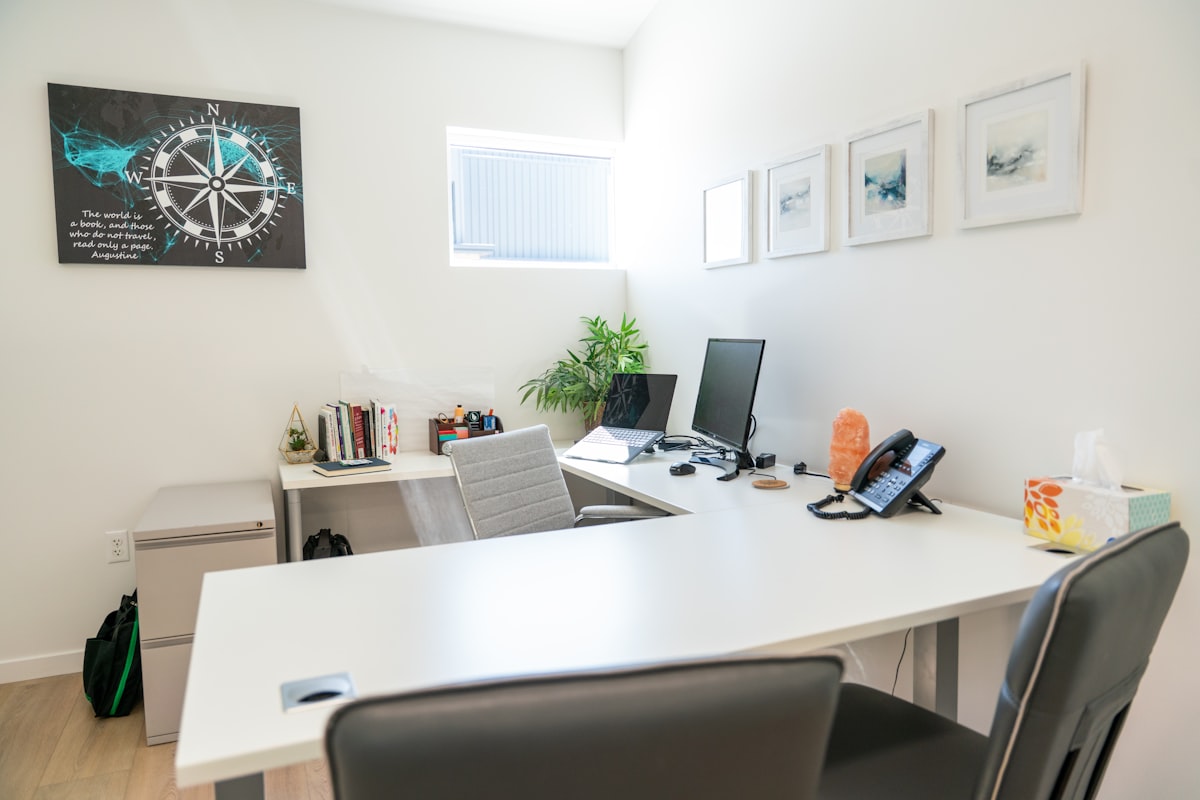 Pulse Premium Cable Management Box — View 2 | LIGNIA
