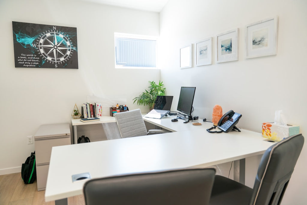 Lumio Pro Adjustable Book & Tablet Stand | LIGNIA